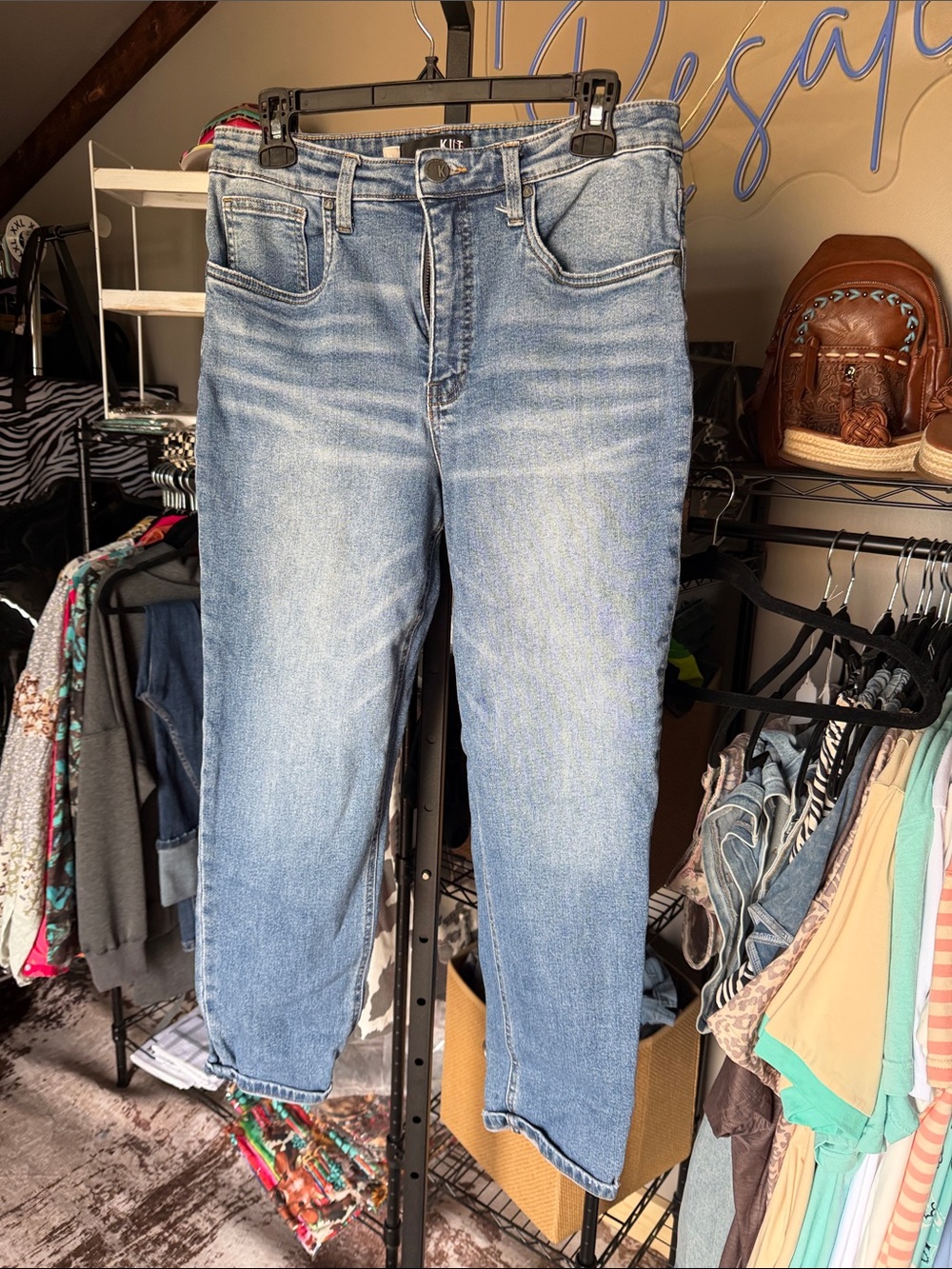 ☑️Kut from the Kloth Light Blue Cropped High-Rise Jeans